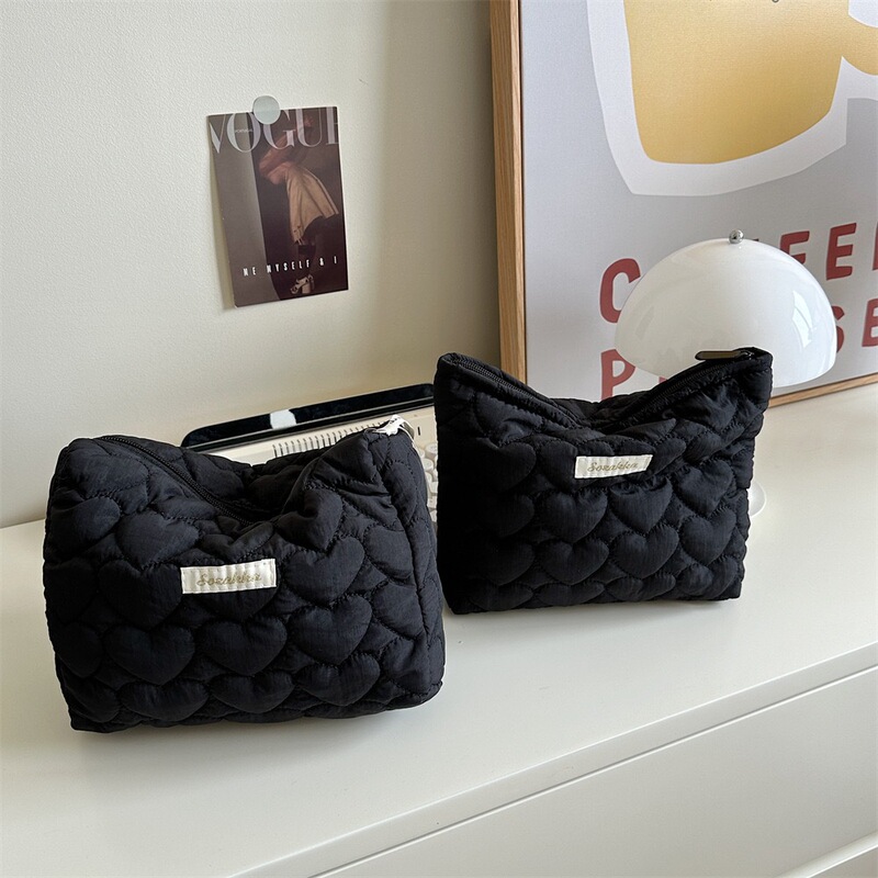Quilted Cotton-Filled Heart-Shaped Clutch Bag, Cosmetic Bag, Skin Care Product Coin Purse, Inner Liner, Multi-Functional Storage Bag