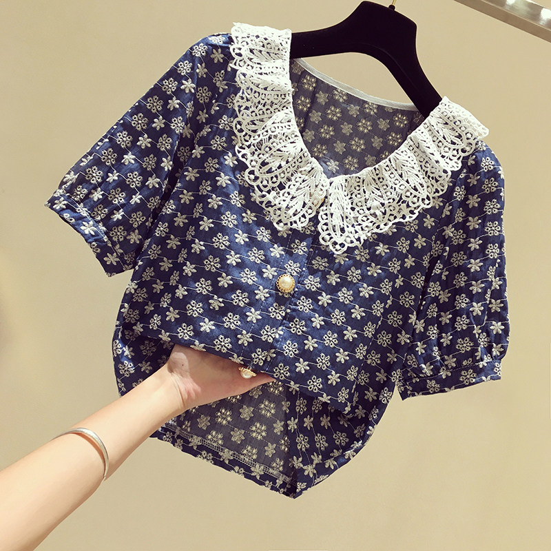 Korean lace jersey woman short sleeve 2020 new loose sweet and beautiful retro dolly collar hook flower hollowed-out blouse blouse