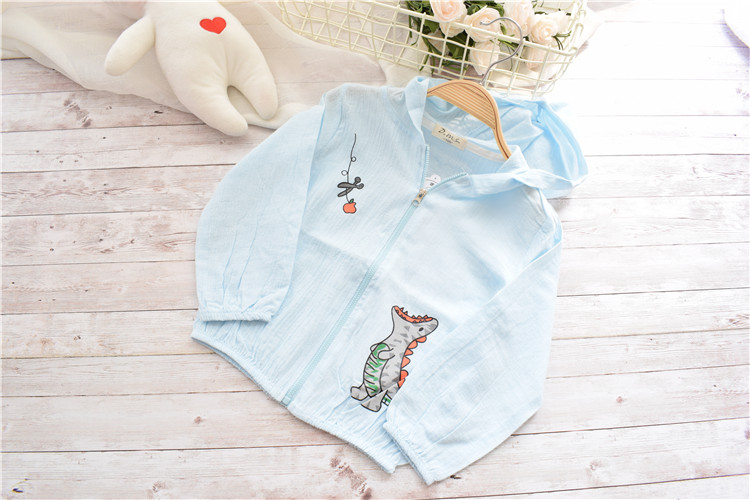 Mùa hè mới thời trang giản dị phim hoạt hình in ấn phần mỏng thoáng khí trùm đầu sun bảo vệ quần áo bé trai và bé gái quần áo chống nắng ngoài trời áo trẻ em