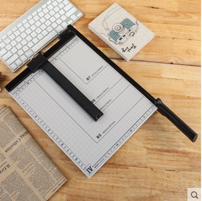 A4 office photo gallery cutting paper knife manual cut paper knife full steel sharp knife strip full iron panel paper cutting machine layering