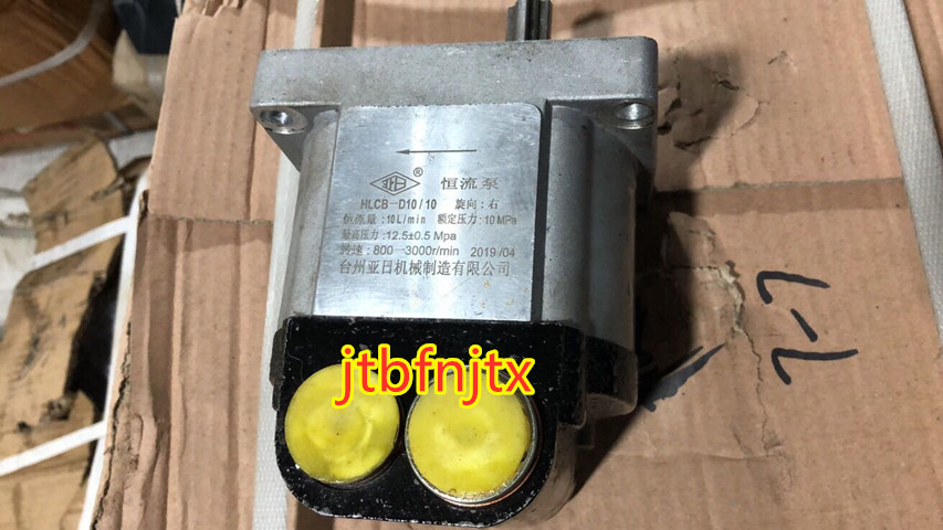 Dongfeng wheel tow 550-654-704-754-854-854 constant current overflow pump 06 08-10 10 right