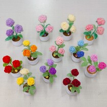 Bubble rose potted plant pure handmade yarn finished birthday gift car pose real shot for best friend to give to teacher to give to girlfriend