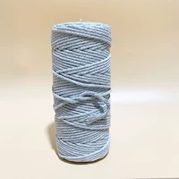 Мелкий серый