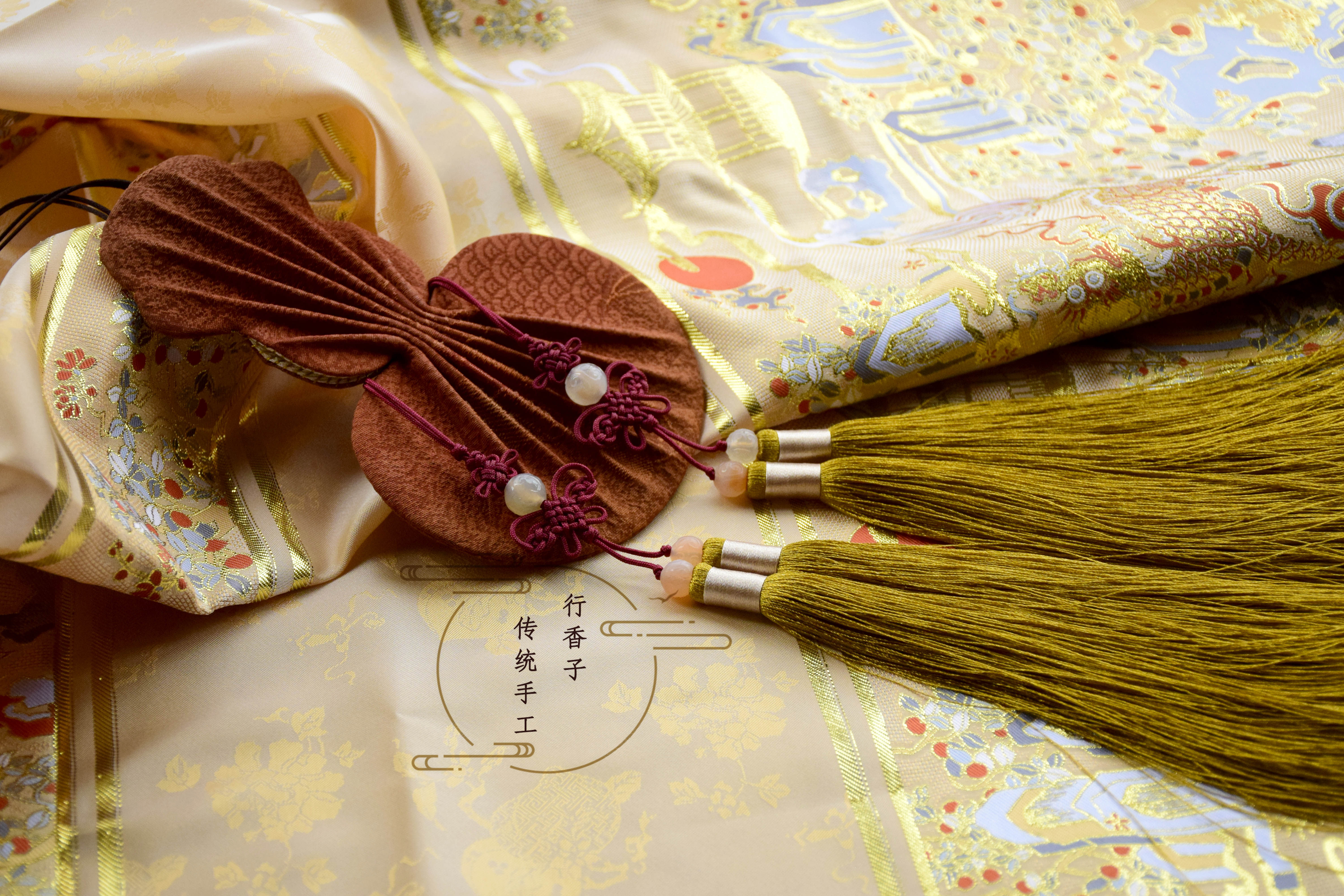 (Xing Xiangzi) (Zhiqiu gourd purse) Silk braided tassel random matching Hanfu accessories bag