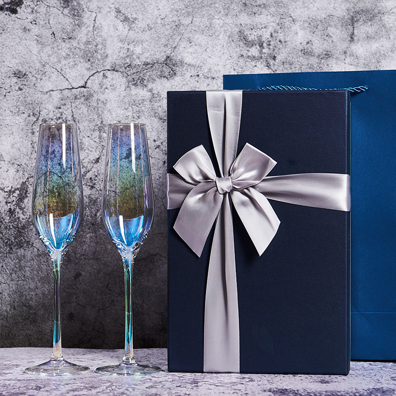 A pair of rainbow champagne cup gift box 2 European couple red glass crystal foaming glass bubble glass