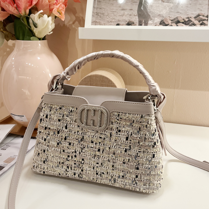 Japanese 26 Spring/Summer Diamond-Encrusted Bag, Japanese-Style Scarf, Versatile Crossbody Bag, Shoulder Bag, Niche High-End Handbag