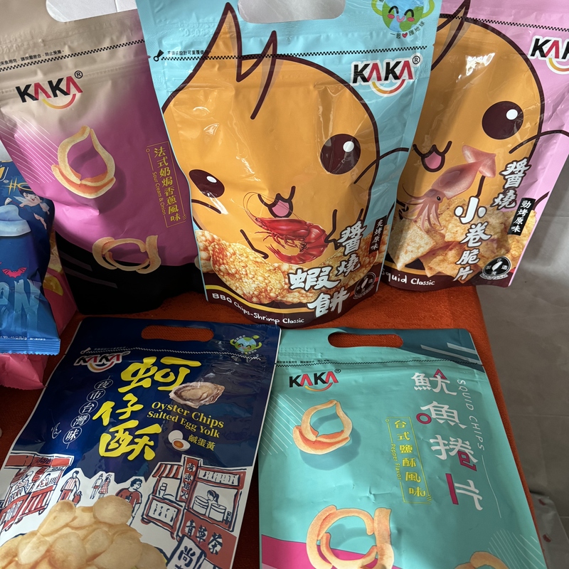 Taiwan Kaka Old-Style Shrimp Crackers, Kaka Spicy Lobster Crackers, Potato Chips, Fried Shrimp Chips 80g, New Snack Food Squid Taiwan Kaka Old-Style Shrimp Crackers, Kaka Spicy Lobster Crackers, Potato Chips, Fried Shrimp Chips 80g, New Snack Food Squid