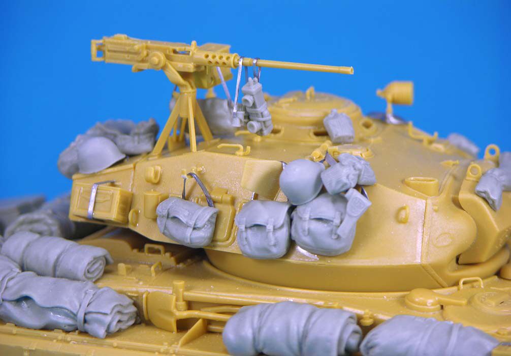 1 35 resin chariots wrap up US military WWII M24 xiaFlying tank package without car B214