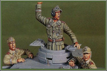 1:35 3 people Serial number 64