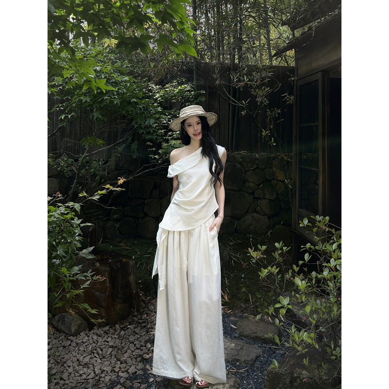 Chuchuelara Linen|Fashion Suit for Women French Elegant Off-Shoulder Ruched Top + Wide-Leg Pants Two-Piece Set Chuchuelara Linen|Fashion Suit for Women French Elegant Off-Shoulder Ruched Top + Wide-Leg Pants Two-Piece Set