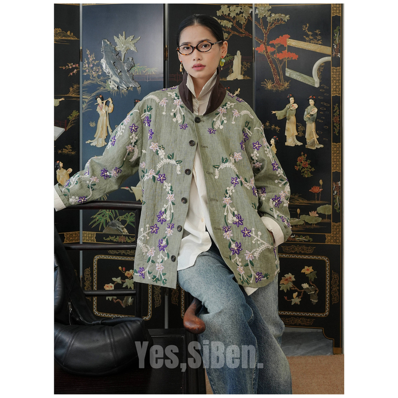 One Look, One Taste, and You'Ll Be Hooked: French-Style Three-Dimensional Floral Bead Embroidery Sage Green Jacket + Shorts, Recommended for Early Autumn.