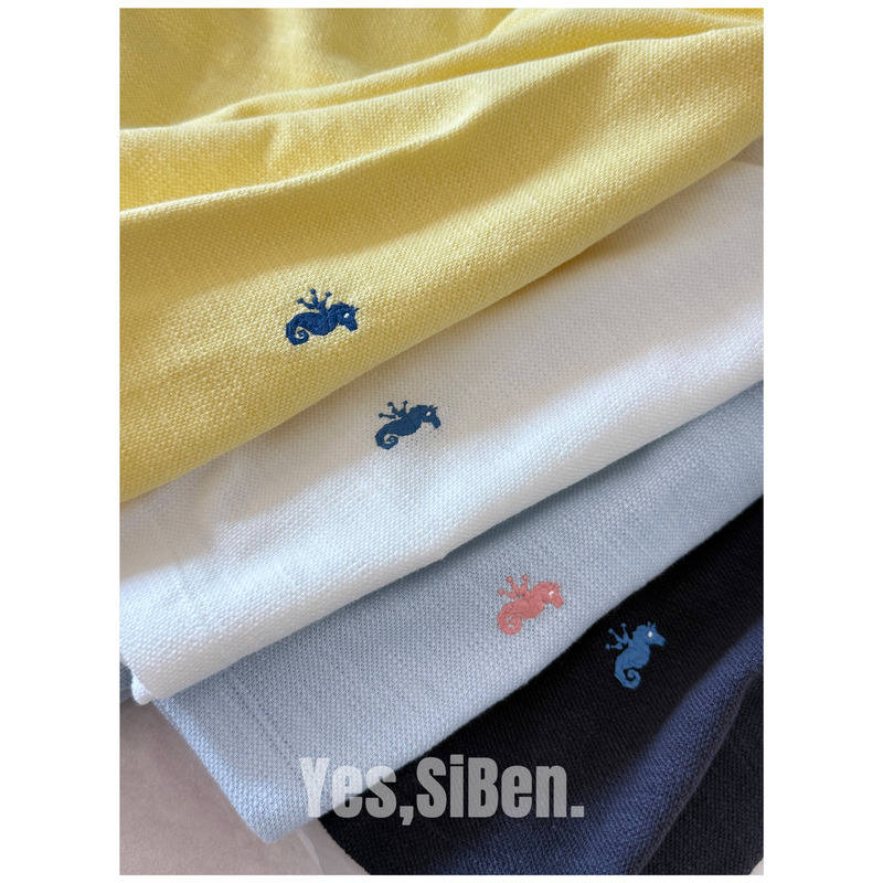 Japanese Style Mainstream Aesthetics, Yuanchang Fabric, Relaxed, Interesting and Lazy Little Seahorse Colorful Embroidered Off-Shoulder T-Shirt Japanese Style Mainstream Aesthetics, Yuanchang Fabric, Relaxed, Interesting and Lazy Little Seahorse Colorful Embroidered Off-Shoulder T-Shirt