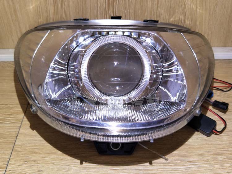Bạn Yue WH100 đèn pha chỉnh sửa mắt thiên thần xe máy xenon đèn quỷ mắt cá q5 đèn pha đôi - Đèn HID xe máy đèn led xe máy wave alpha
