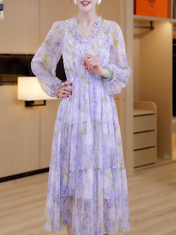 2026 Early Spring New Style V Neck Pleated Long-Sleeved Dress Pullover Purple Printed Loose Slimming Look and Stylish Long Dress for Women