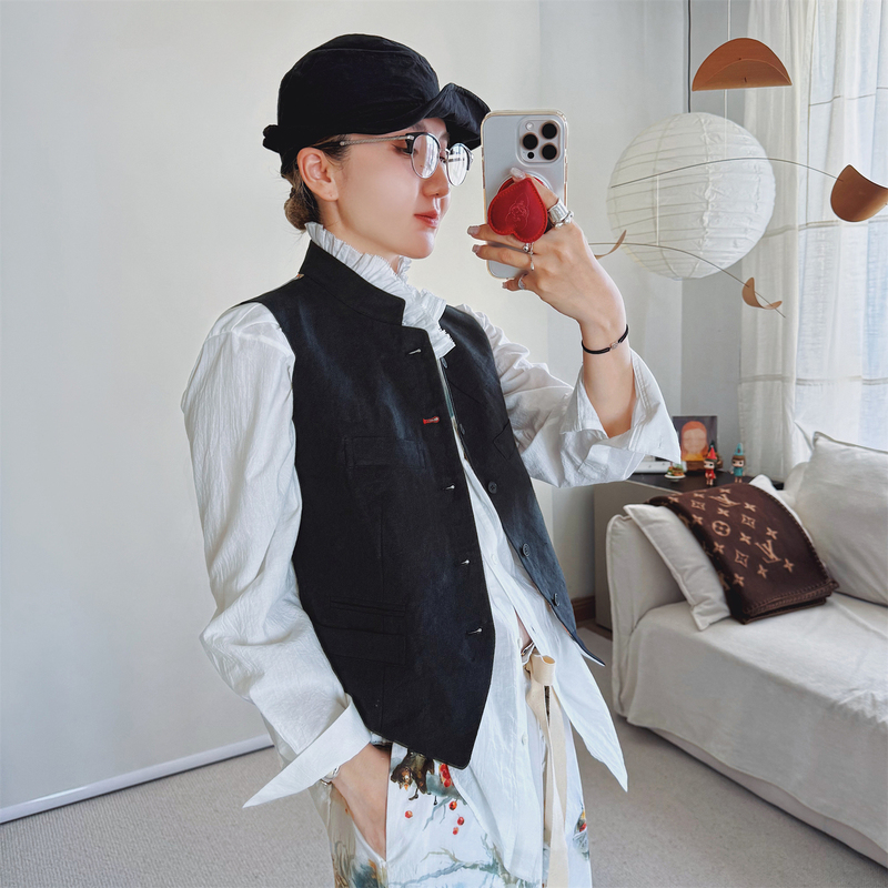 【12% Instant Discount】Handcrafted Fairy Tale Picture Book Print Loose Stand Collar Vest for Women, Autumn Layered Sleeveless Jacket