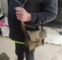 Stock old goods 1969 steering wheel battery bag military satchel bag canvas bag red era nostalgic classic