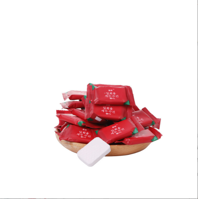 Face to face with a face-cleaning towel 2