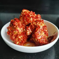 Hubei Enshi Lichuan local characteristics of farm homemade tofu to make mildew tofu tofu milk appetizer