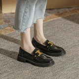 Arc de Triomphe Retro British Wind Leather Shoes Женская 2024 Новая толстая пятка черная толстая густая нижняя буханка Осень Осень Осень Осень