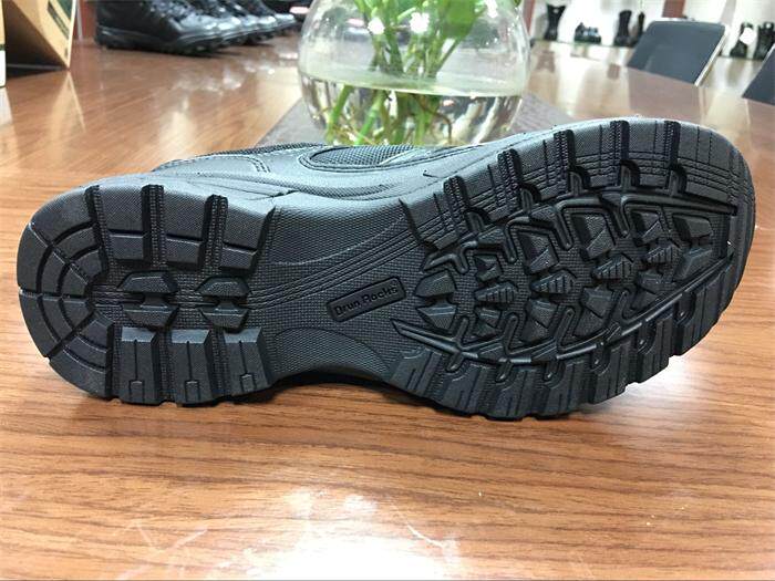 Bottes militaires - lumière - Ref 1397016 Image 10