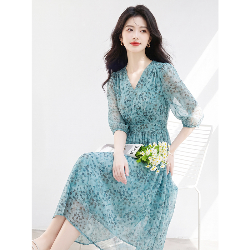 2026 Summer New Fresh and Gentle Four-Leaf Clover Waist-Tie Mid-Length V-Neck Three-Quarter Sleeve Dress