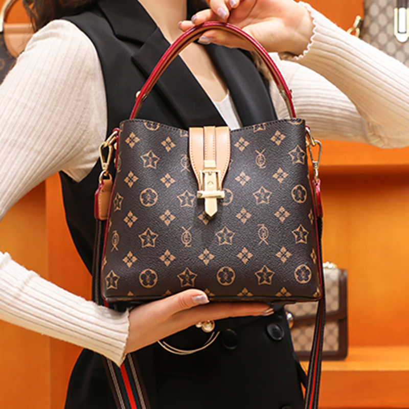 FRENCH DUDK WOMEN'S BAG BUCKET BAG INCLINED SATCHEL 2021 NEW OLD FLOWERS SINGLE SHOULDER BAG GENUINE LEATHER FOREIGN HAND HANDBAG BAG WOMAN