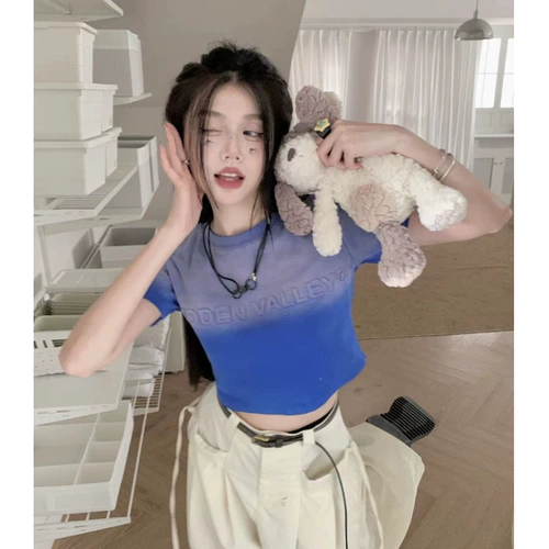 Ретро короткая футболка с коротким рукавом, градиент, в американском стиле