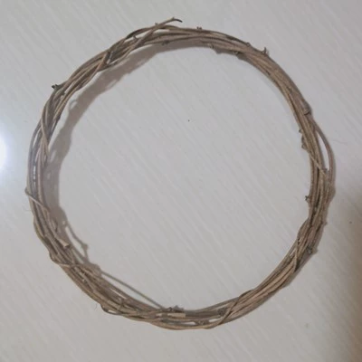 Индивидуальная декора для взрослых детей Цветочное кольцо DIY Ручная стрельба для стрельбы Праздничная декоративная виноградная виноградная лоза носила на голове.