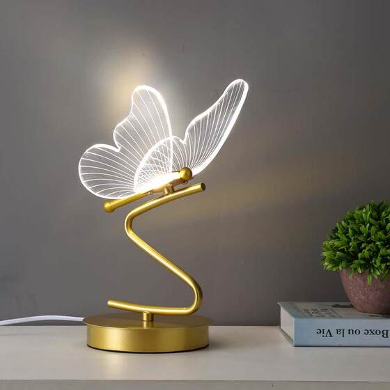 Butterfly Table Lamp, Post-Modern Light Luxury Art, Master Bedroom Room Bedside Lamp, Creative and Warm Living Room Study Table Lamp
