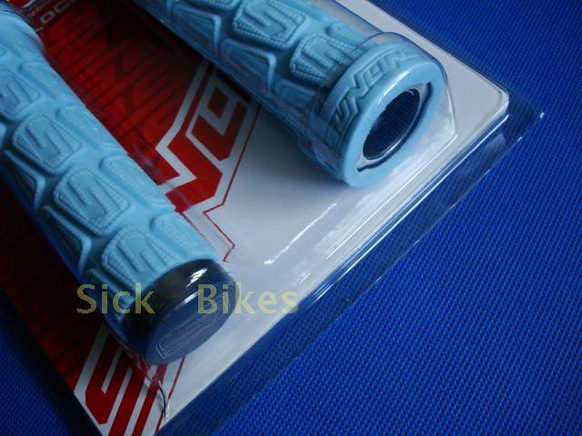 Poignées de vélo - Ref 2356196 Image 14