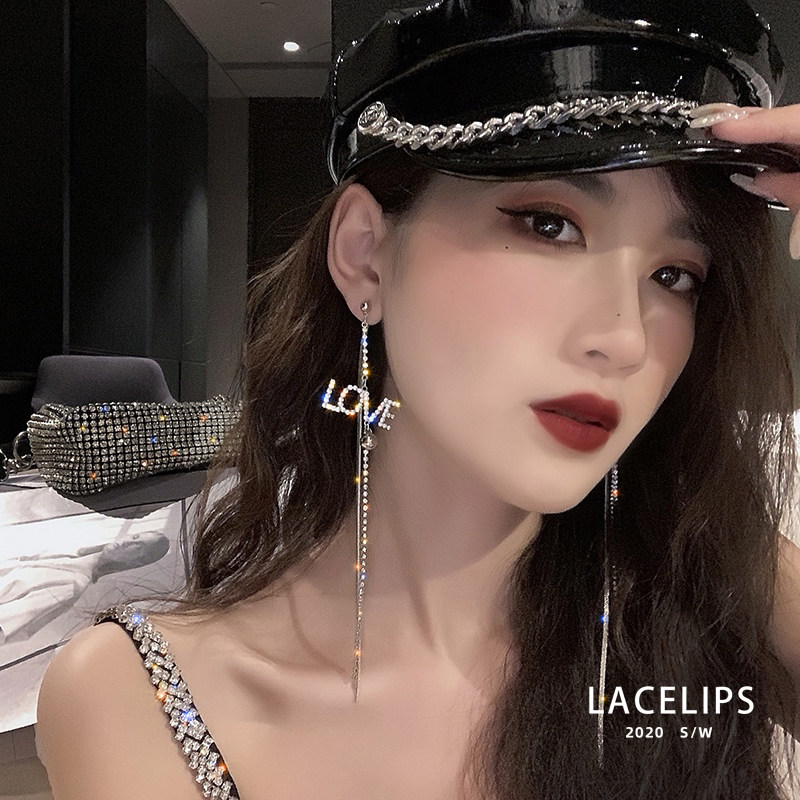 Wang Fried queen ~ European and American diamond letter earrings super long exaggerated asymmetrical temperament net red tide drop earrings for women