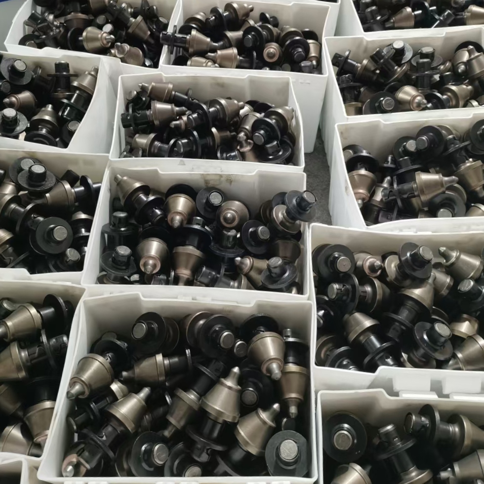 沥青路面上的隐形卫士:多功能切割刀头的秘密