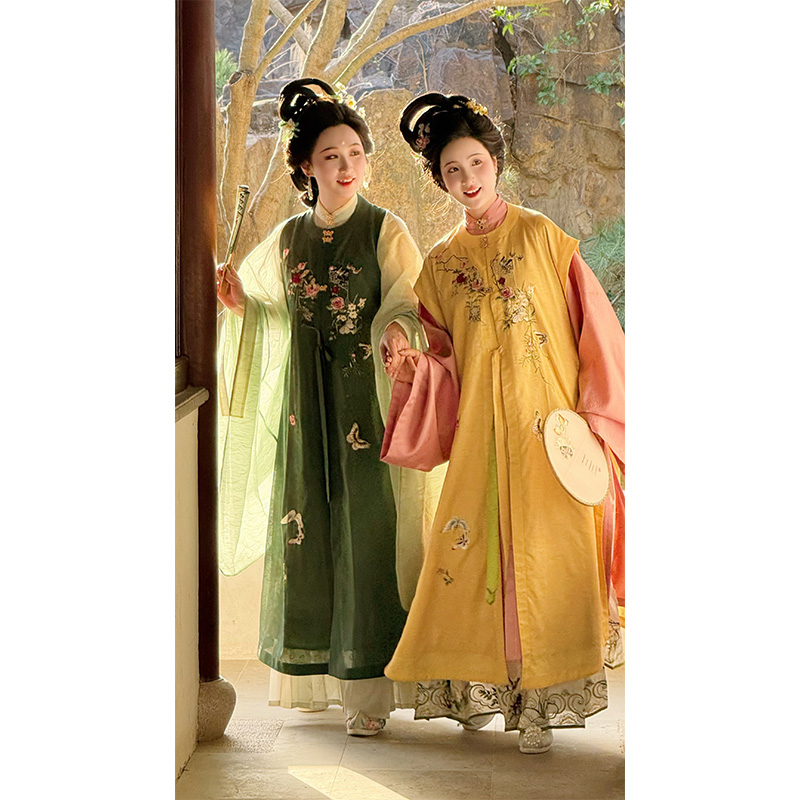 鸾羽家扶芳汉元素比甲，穿出古典美，解锁古风新潮流！👗✨-古风