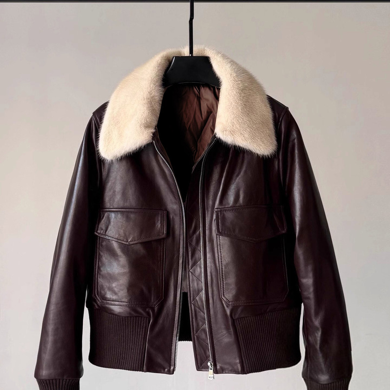 2026 Winter New Thickened down Cotton Lined Leather Jacket for Women, Short Style with Mink Fur Collar, Slimming Oil Wax Leather Jacket