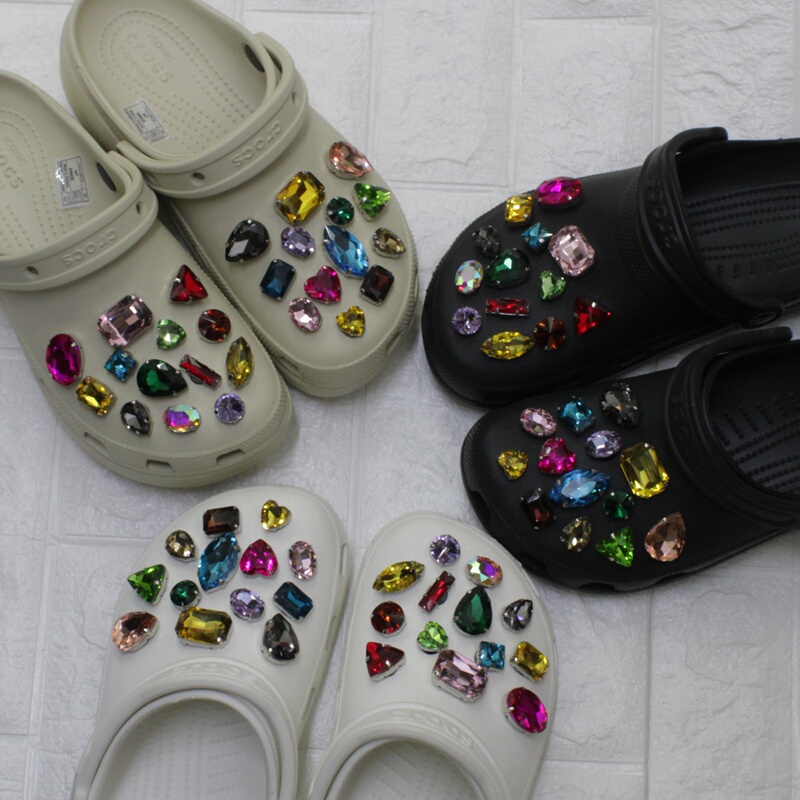 New Accessories Compatible with Crocs Clogs: Crystal Diamond Shoe Charms, Decorative Buckles, Garden Shoe Accessories, Colorful Rhinestones