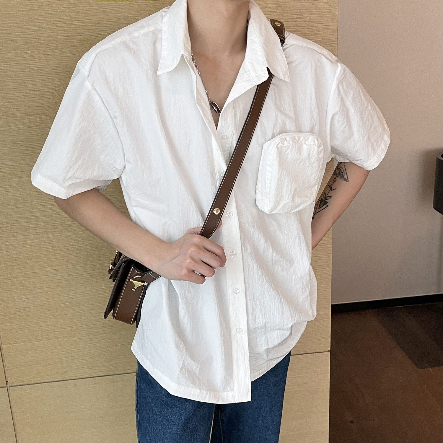 (Buy one get one free, see the home page for details) CCJE loose casual short-sleeved shirt men