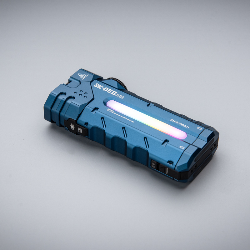 Loop Sk05 Second Generation Pro Long-Lasting Multi-Functional Rechargeable Long-Range Portable Wide-Beam Outdoor Strong Light Flashlight