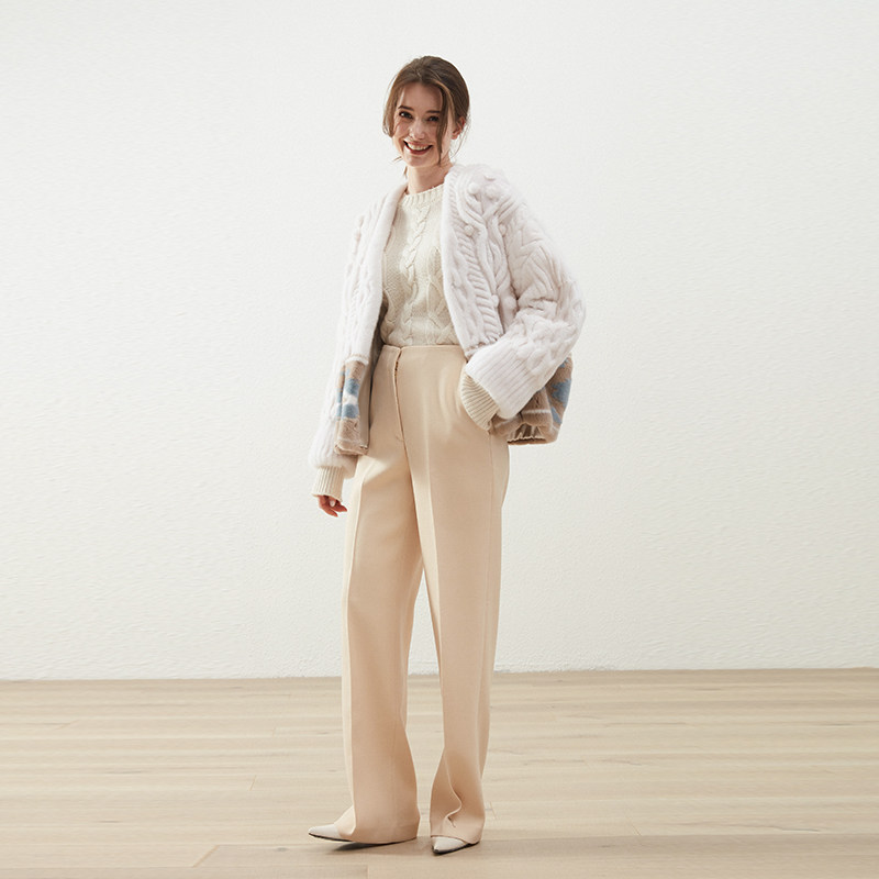 QIQI fur mink fur coat women's short contrast v-neck long sleeve mink ball mink velvet mink jacket