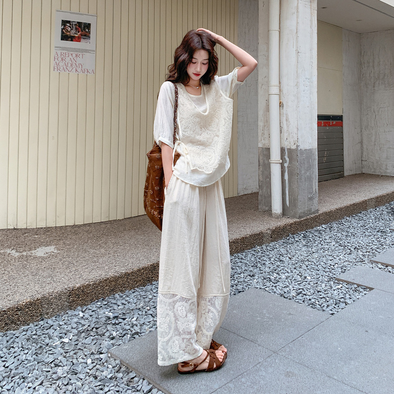 Off-White Japanese Sweet Style Outfit for Women 2026 Summer New Fake Two-Piece Lace Top and Wide-Leg Pants Set