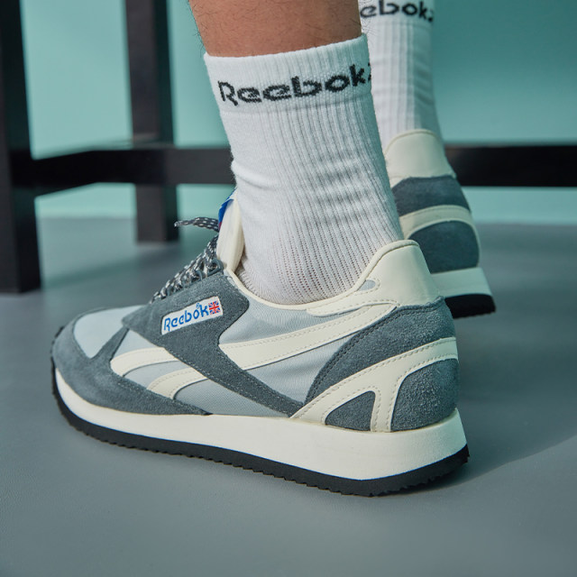 Reebok Reebok ຢ່າງເປັນທາງການຂອງຜູ້ຊາຍແລະແມ່ຍິງຂອງຄູ່ຮັກກິລາ VICTORY CLASSIC ແລະການພັກຜ່ອນ retro ເກີບແລ່ນ