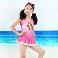 Роза красная