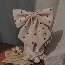 (LIFEGIRL) Plated at the heart of the Po Point Pink Academy retro wind giant plums.