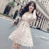 Đầm nữ mùa thu 2018 mới quý cô khí chất thời trang V-cổ thấp tua rua eo thon Một váy chữ nữ mẫu đầm xòe hoa đẹp nhất
