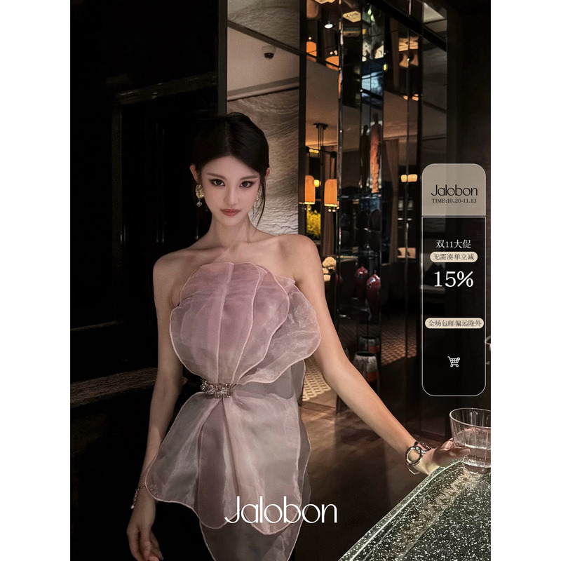 Jalobon Low-Gloss Crisp Satin | Hard Mesh Three-Dimensional Petal Waist-Cinching Cut-Out Diamond-Encrusted Light Luxury Dress Jalobon Low-Gloss Crisp Satin | Hard Mesh Three-Dimensional Petal Waist-Cinching Cut-Out Diamond-Encrusted Light Luxury Dress