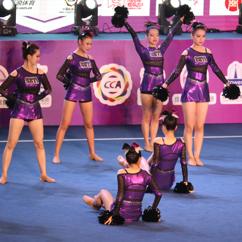 Customize the cheerleading and the cheerleading team acting out the cheerleading costumes bodybuilding fuck clothing 19 new adult ladies