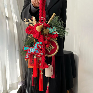 Neujahrsdekoration im chinesischen stil, hakenkreuzknoten, türbehang, fertig, jahr des pferdes, anhänger, dekoration, atmosphäre, arrangement, neujahrsgeschenk