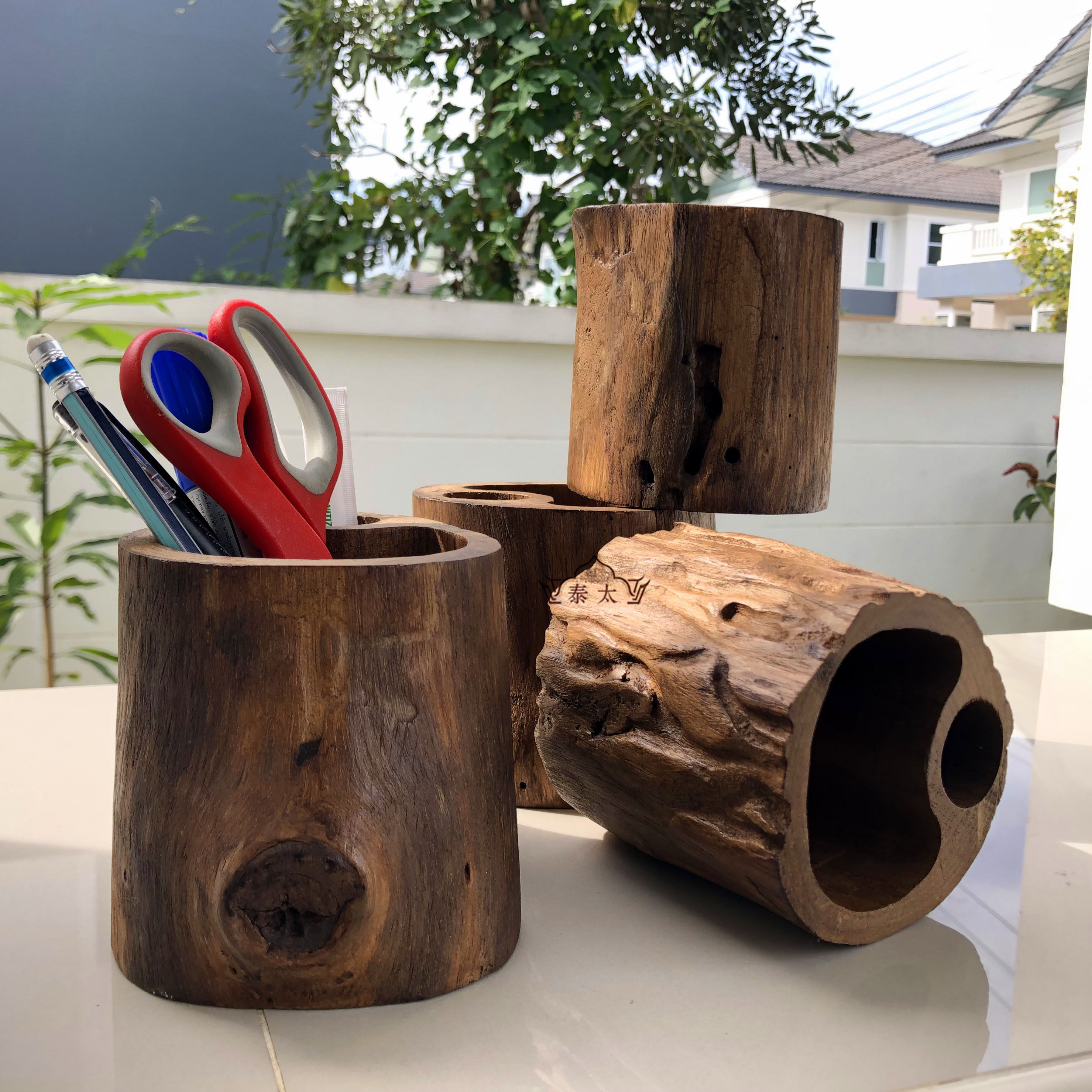 Solid wood pen drying furniture furniture creative Thai quality simple wind desktop receiver