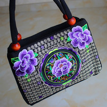 Yunnan ethnic style embroidered hand bag female mother birthday teacher gift double zipper Hand bag embroidered shoulder bag