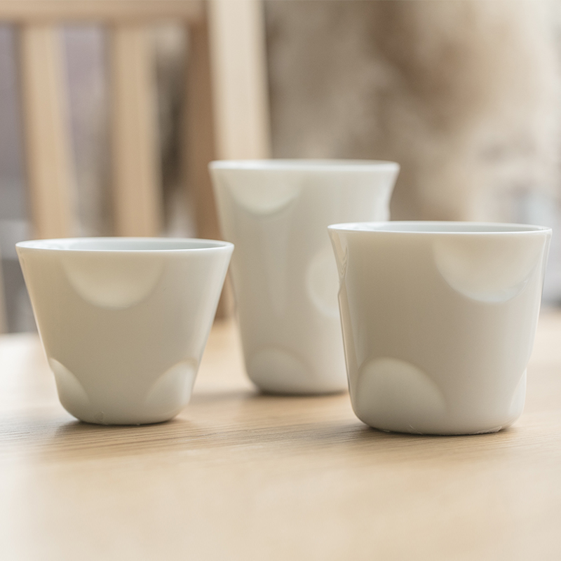 (clear inventory not to be rebuked) Japanese small field ceramic ultra-thin light transmission honoka round-round tea cup wine glass