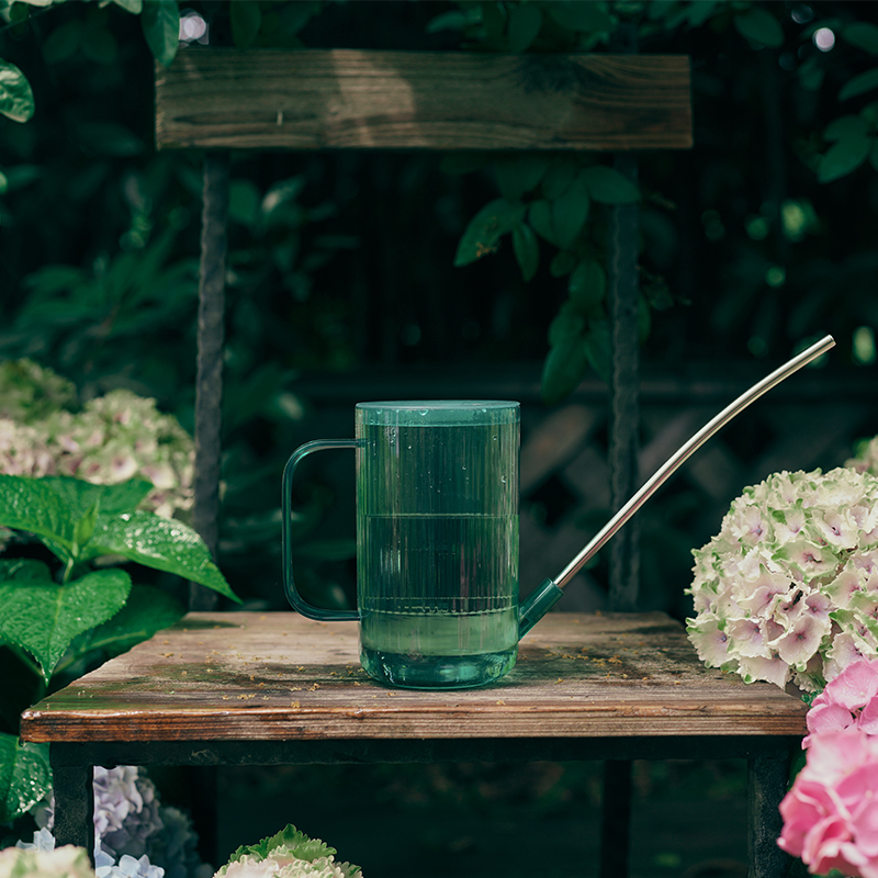 Stainless steel long mouth with lid kettle plastic watering kettle household watering pot fertilizing pot shower pot watering artifact